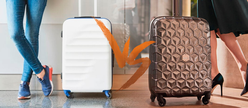 bagagem de luxo versus bagagem comum