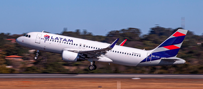 regras voo cancelado latam